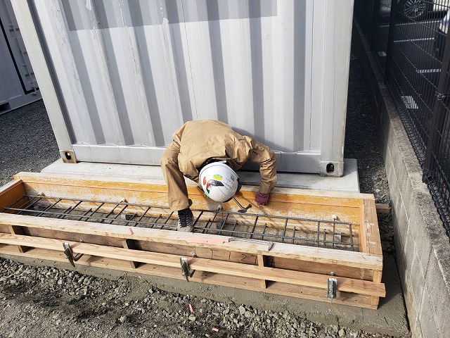 基礎工事　型枠工事　施工現場　建設　土木　エクステリア　株式会社武井組